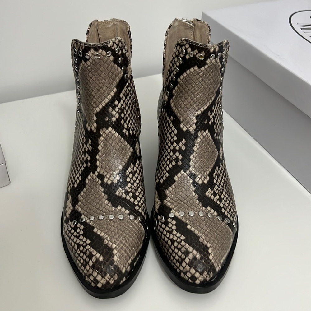 Steven Madden women’s Conspire boots (Natural snake)